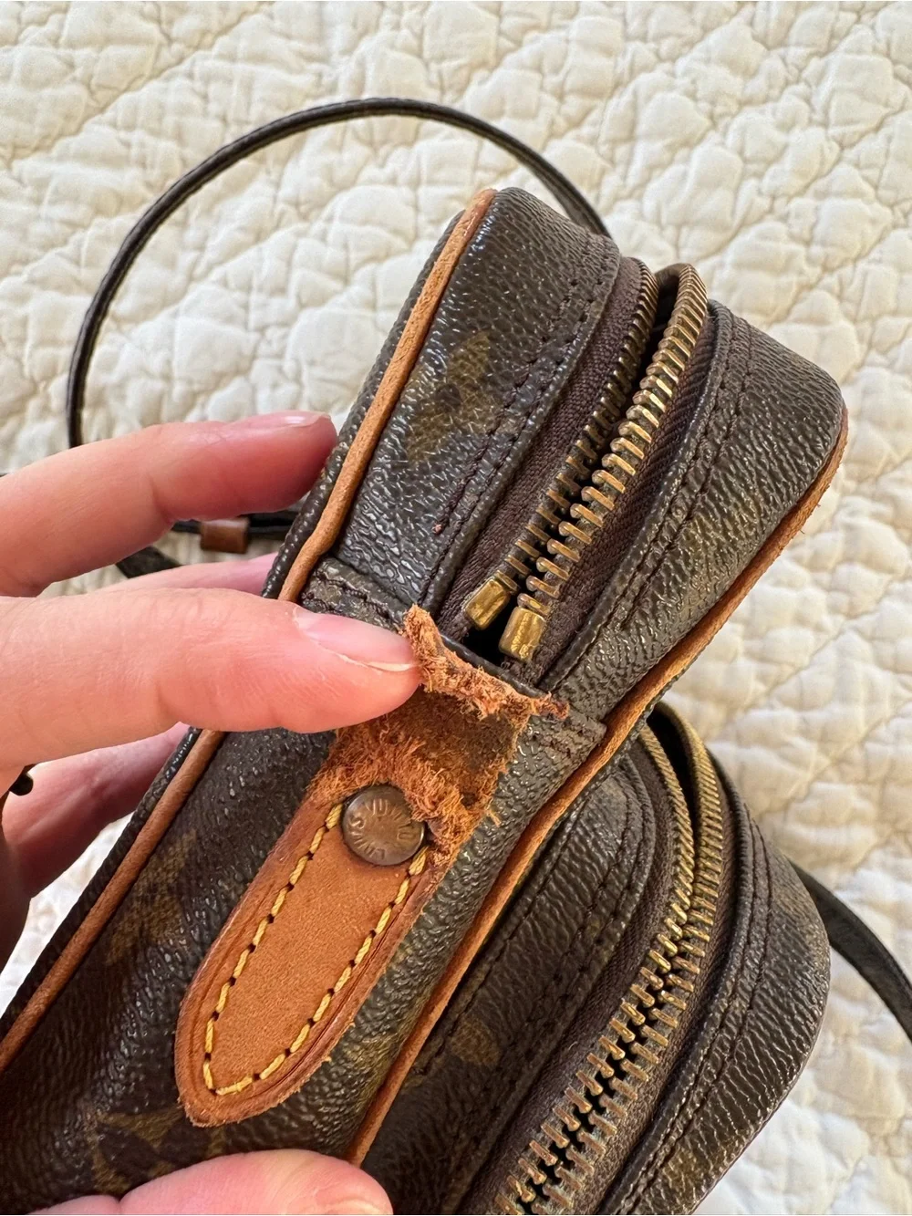 Louis Vuitton compact vintage